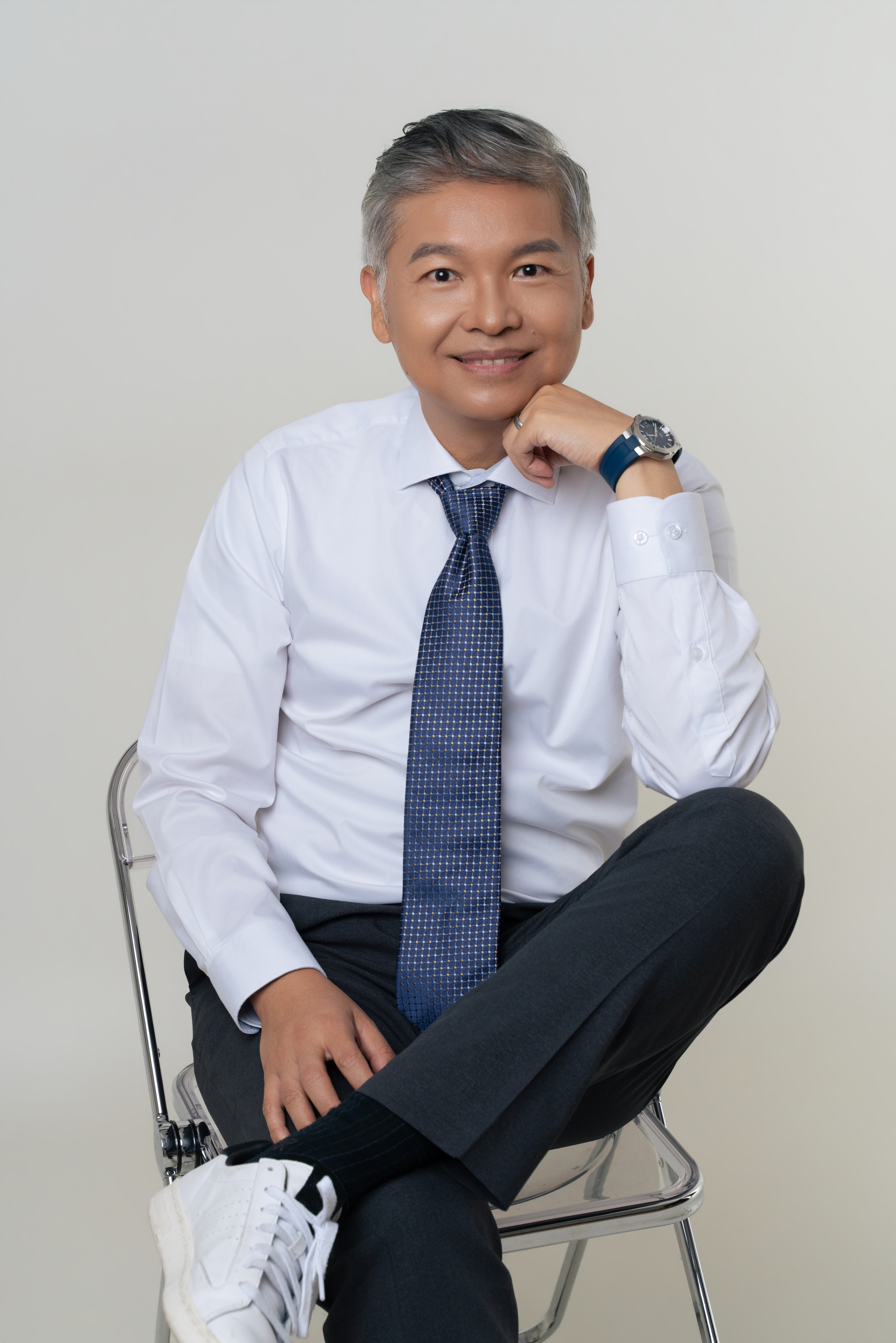 Principal Huang Zhi-Cheng